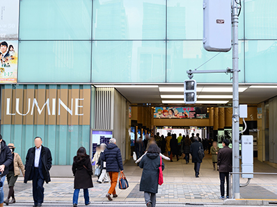 アクセス_JR有楽町駅から03